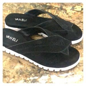 Vaneli sandles size 8.5